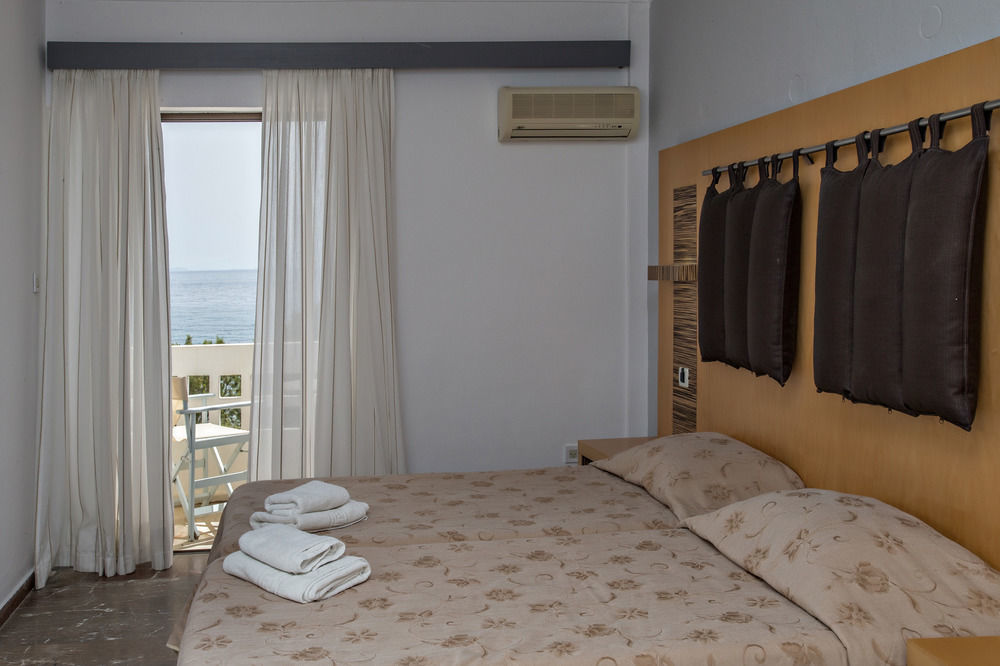 Aeolos Bay Hotel Tinos Bagian luar foto